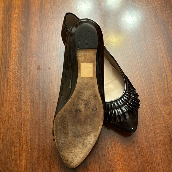 Loeffler Randell Brown Ruffled Toe Timeless Flats - Picture 7 of 9